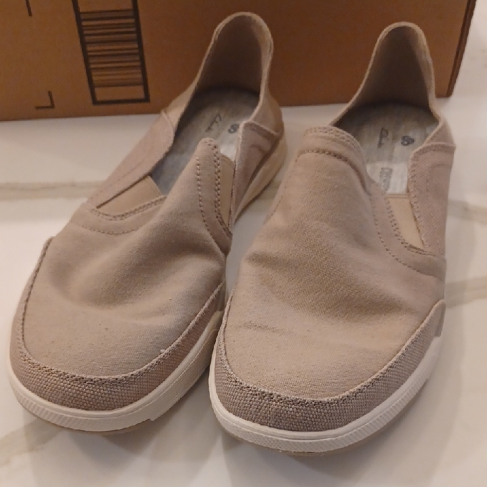 Cloudsteppers By Clarks Men's 7.5 Slip In Deck Shoes